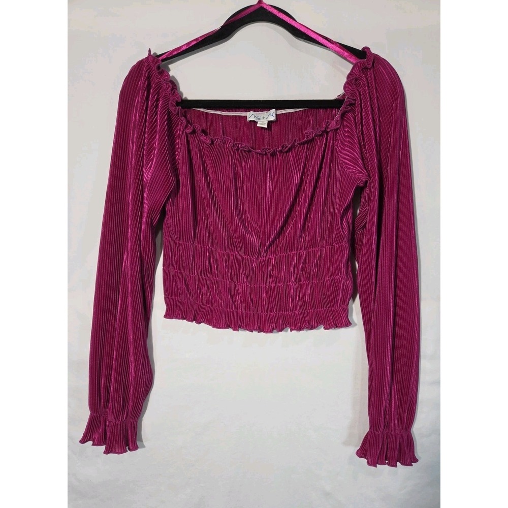SHE + SKY Crop Top Womens Small‎ Magenta Pink Excellent Plissé Smocked Romantic